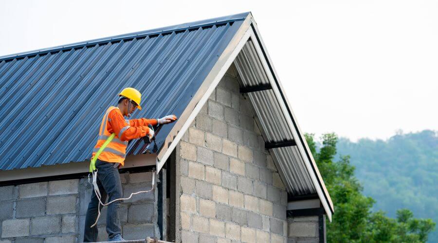 Expert Emergency Roof Repairs services in Richwoods, MO